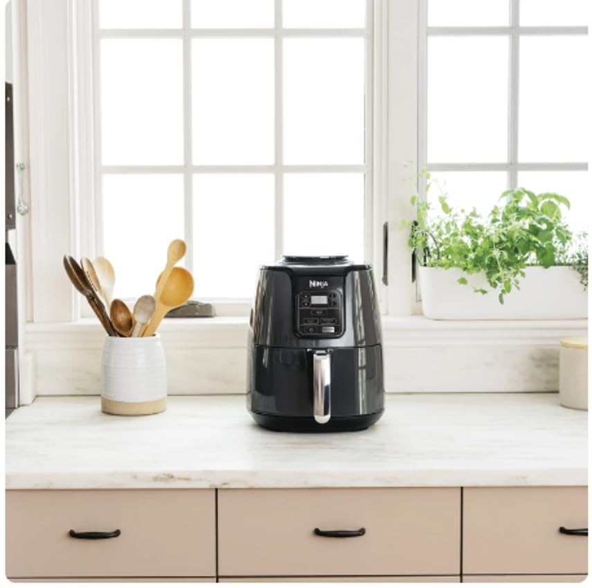 4QT Air Fryer, Black, AF100WM Air Fryer Oven